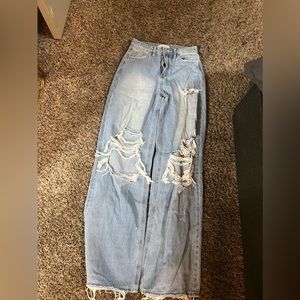 Super cute never worn jeans